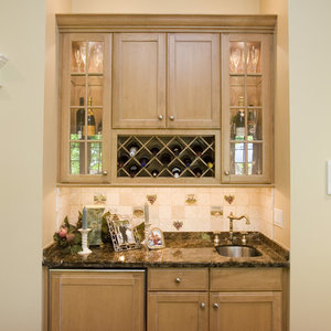 https://www.houzz.com/photos/wine-rack-and-sink-traditional-kitchen-chicago-phvw-vp~205816