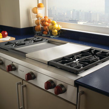 Wolf 48" Pro-style Gas Rangetop, Stainless Steel Natural Gas | SRT484DG