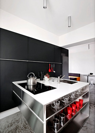 Contemporary Kitchen by SPACEDGE