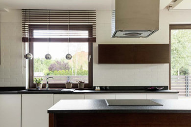 Wood Blinds - Contemporary Kitchen