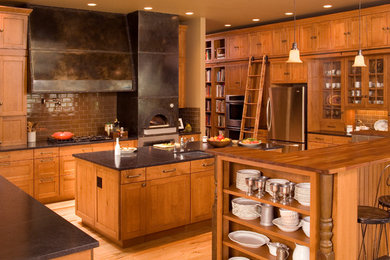 Example of a trendy kitchen design in Seattle with subway tile backsplash