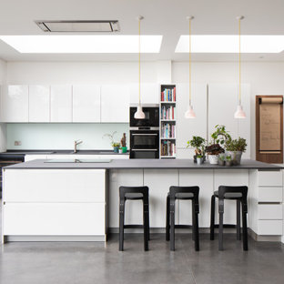 Inspiration for a contemporary kitchen in London.