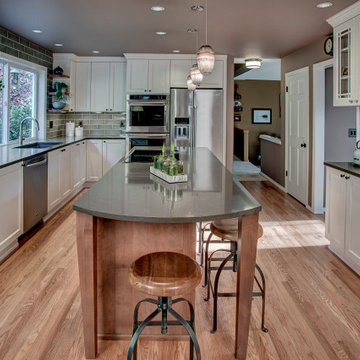 Woodinville Kitchen Fit for an Artist