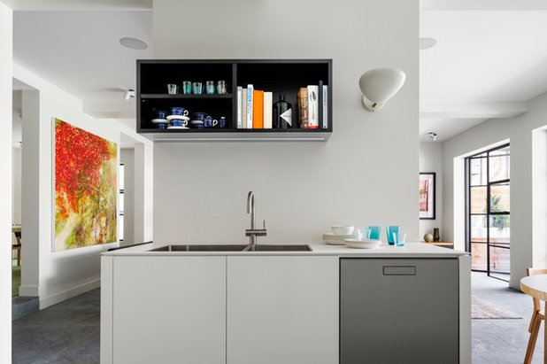 Contemporary Kitchen by ANNA CARIN Design