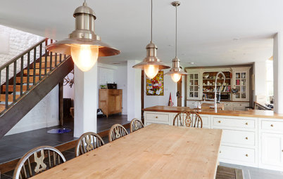 Houzz Tour: An 18th Century Cottage Gets a Graceful Extension