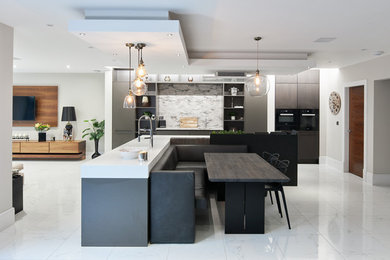 Inspiration for a contemporary kitchen remodel in Manchester