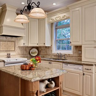 75 Beautiful Kitchen With Beige Cabinets And White Appliances Pictures Ideas July 2021 Houzz