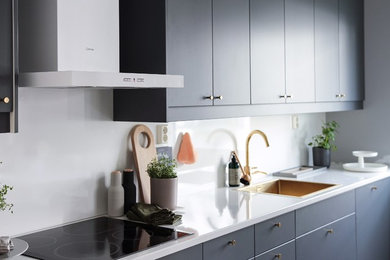 Trendy kitchen photo in Stockholm