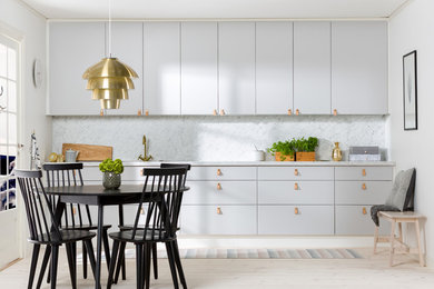 Inspiration for a modern kitchen remodel in Stockholm