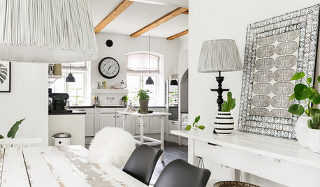 Bright Scandinavian Style in a 19th-Century Country House