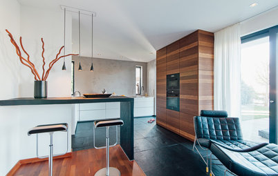 Wohnlich und minimalistisch: Diese Küche verbindet Gegensätze