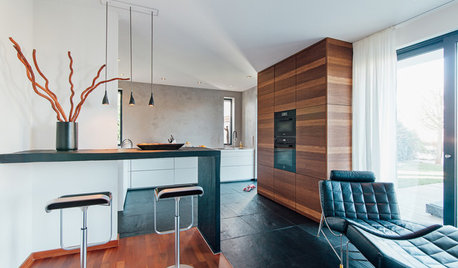 Wohnlich und minimalistisch: Diese Küche verbindet Gegensätze