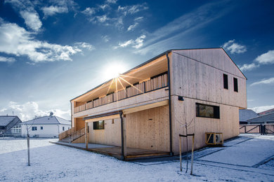 Haus mit Holzfassade