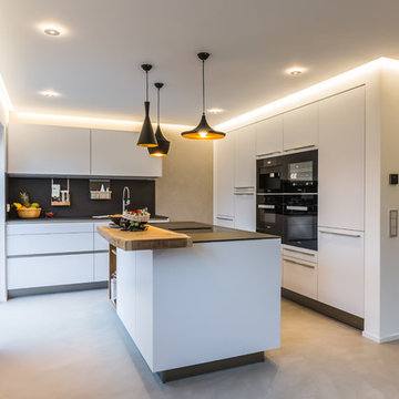 Kochinsel und Spülenmodul Rational tio Lack weiß matt, Hochschrankwand SieMatic