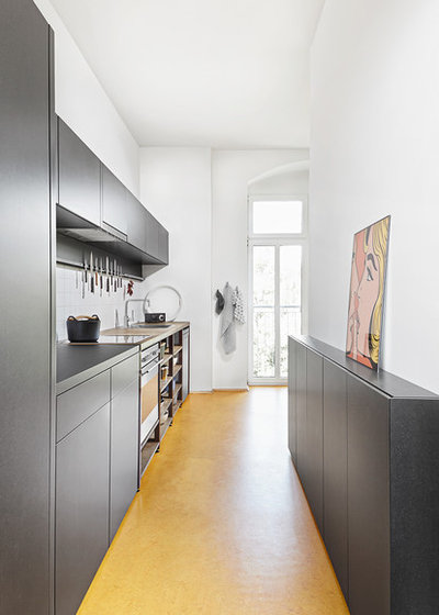 Contemporary Kitchen by Christoph Kremtz Fotografie