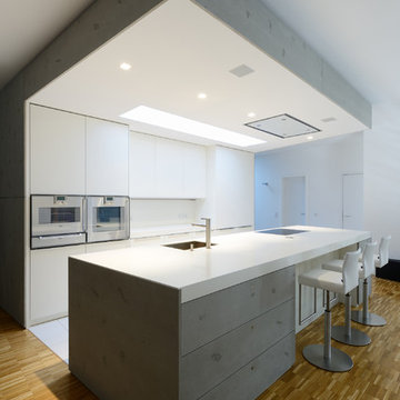 Küche mit integrierter künstlicher und natürlicher Beleuchtung