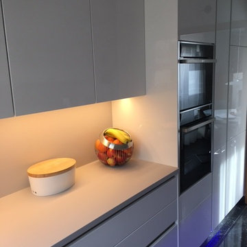 Küche - Moderne Hochglanz Küche in Filderstadt