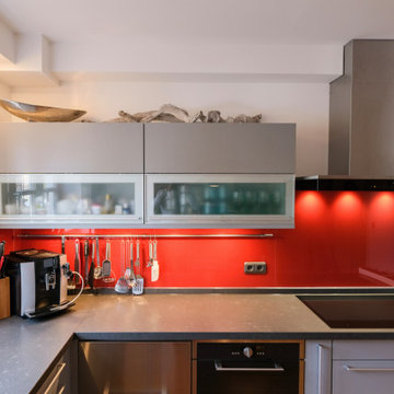 Küchenrenovierung: neue Haushaltsgeräte und Beleuchtung