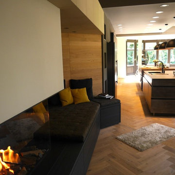 Luxuriöse XXL-Wohnküche in Symbiose mit Wohn- und Esszimmer