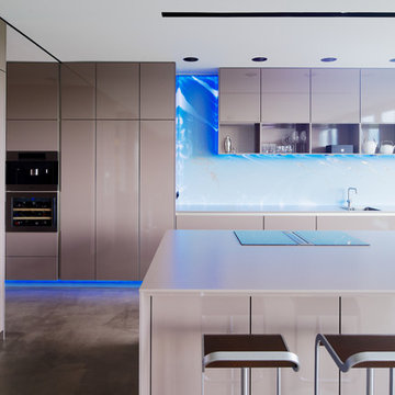 Projekt D1 | Offene Küche in Braun & Blau