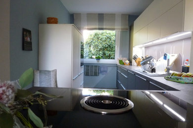 Renovierung + Möblierung des Wohnbereichs mit Küche