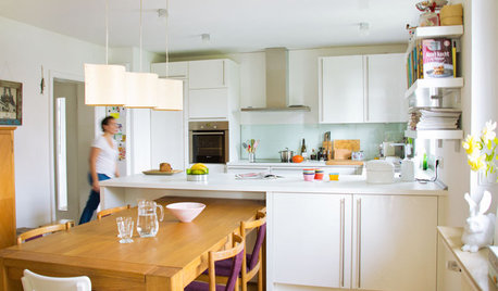 Houzz Tour: Light Is Right for a Modern German Home