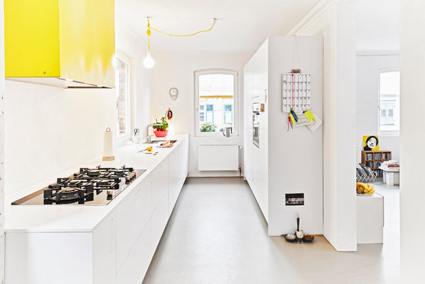 Contemporary Kitchen by G2W Planung gmbh