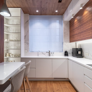 Кухня выполнена по эскизам архитекторов Ai-architects на индивидуальном производ