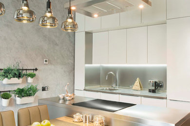 Design ideas for a medium sized contemporary kitchen in Moscow.