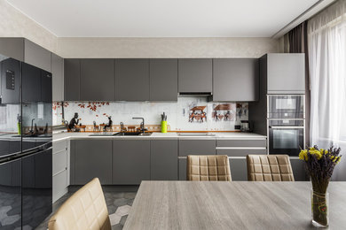 Design ideas for a contemporary kitchen in Moscow.