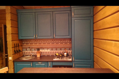 На фото: кухня в скандинавском стиле в частном доме