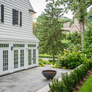 A Green and White Garden