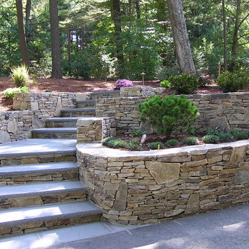 A New and Inviting Hillside Entrance