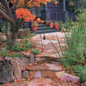 An Artist's Garden in Laurelhurst