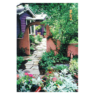 An Artist's Garden in Laurelhurst Mediterranean