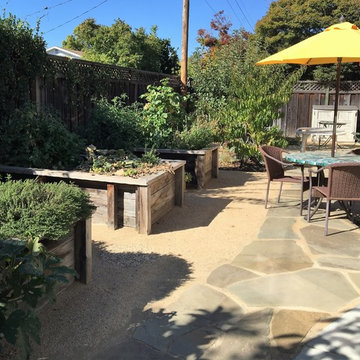 Backyard Garden Retreat