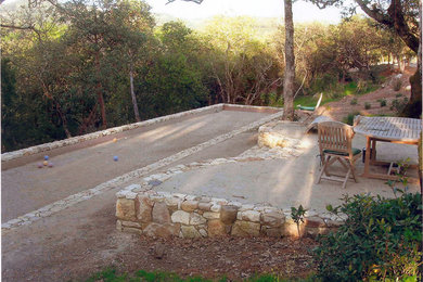 Design ideas for a mid-sized rustic shade backyard gravel outdoor sport court in San Francisco.