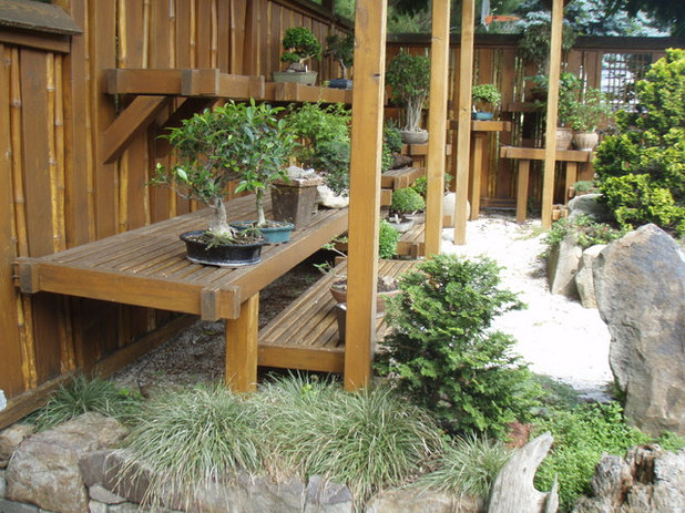 Asian Garden by Garden Architecture, LLC