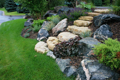 Inspiration for a landscaping in Minneapolis.