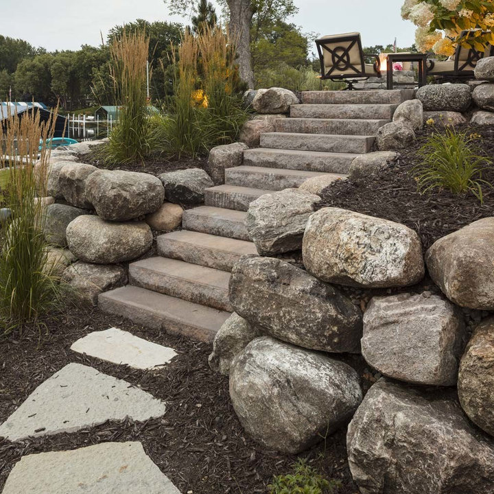 Boulder Retaining Wall - Photos & Ideas | Houzz