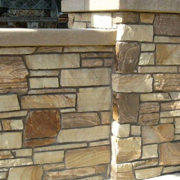 Brentwood Natural Stone Veneer Privacy Wall