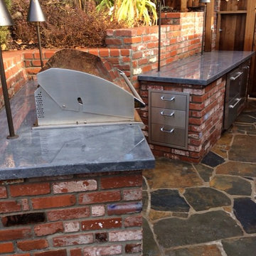 Brick BBQ for a Difficult Space