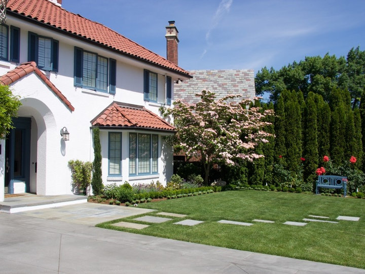 Natural Stone Pavers - Southwestern Landscape
