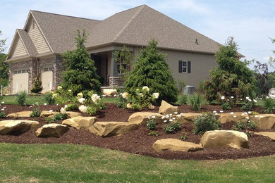 Design ideas for a landscaping in Cleveland.