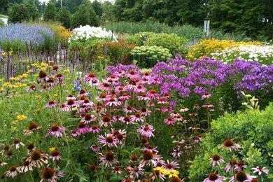 Klassischer Garten in Burlington