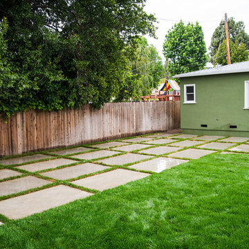 California Style Concret Patio & Lawn
