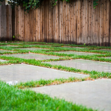 California Style Concret Patio & Lawn