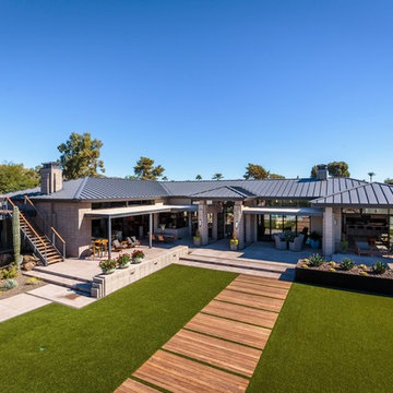 Camelback Mountain Contemporary | Backyard