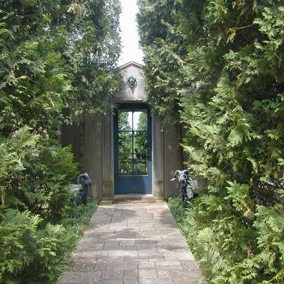 This is an example of a traditional backyard stone garden path in Birmingham.