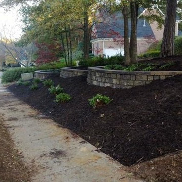 Charlotte - Sloping Front Yard